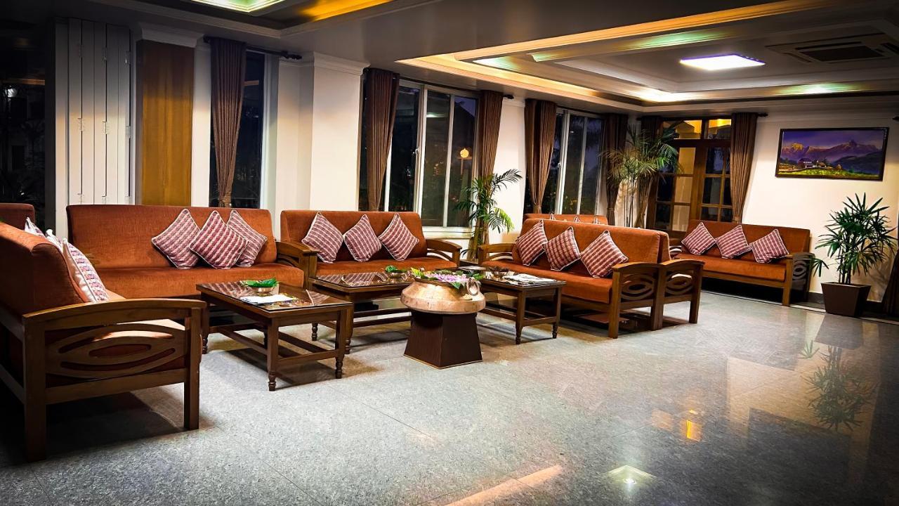 Hotel Earth Light Sauraha Chitwan Eksteriør billede
