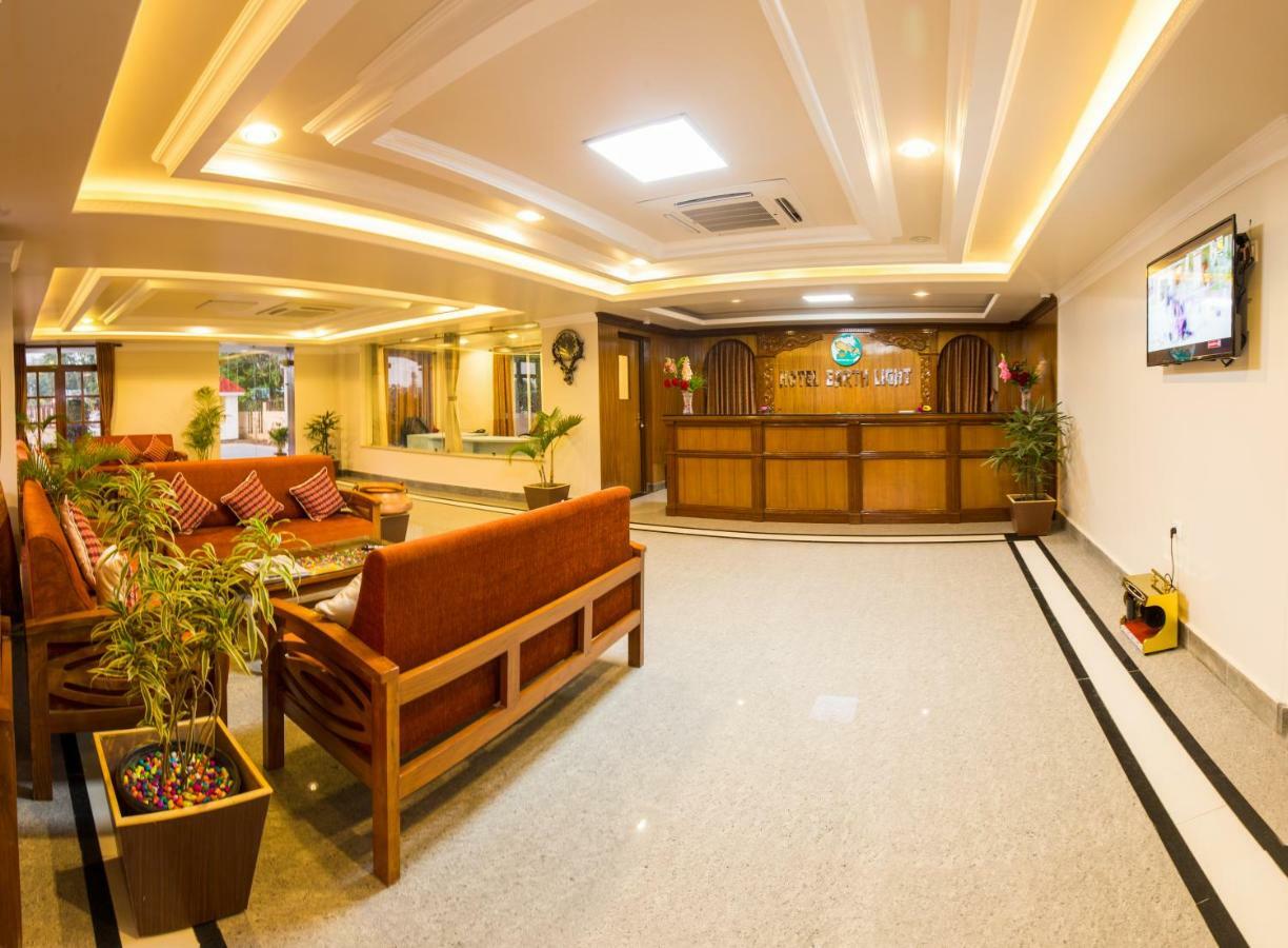 Hotel Earth Light Sauraha Chitwan Eksteriør billede